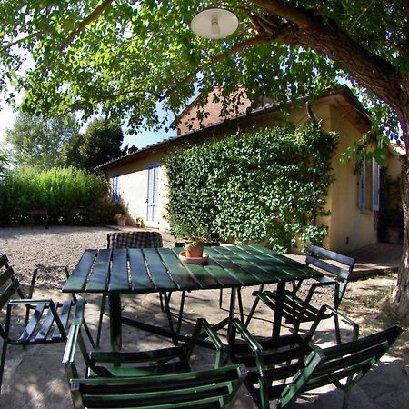 Agriturismo Fattoria Santa Vittoria Pozzo  ภายนอก รูปภาพ