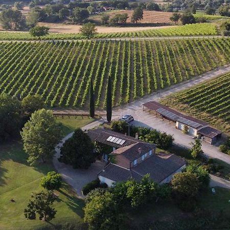Agriturismo Fattoria Santa Vittoria Pozzo  ภายนอก รูปภาพ