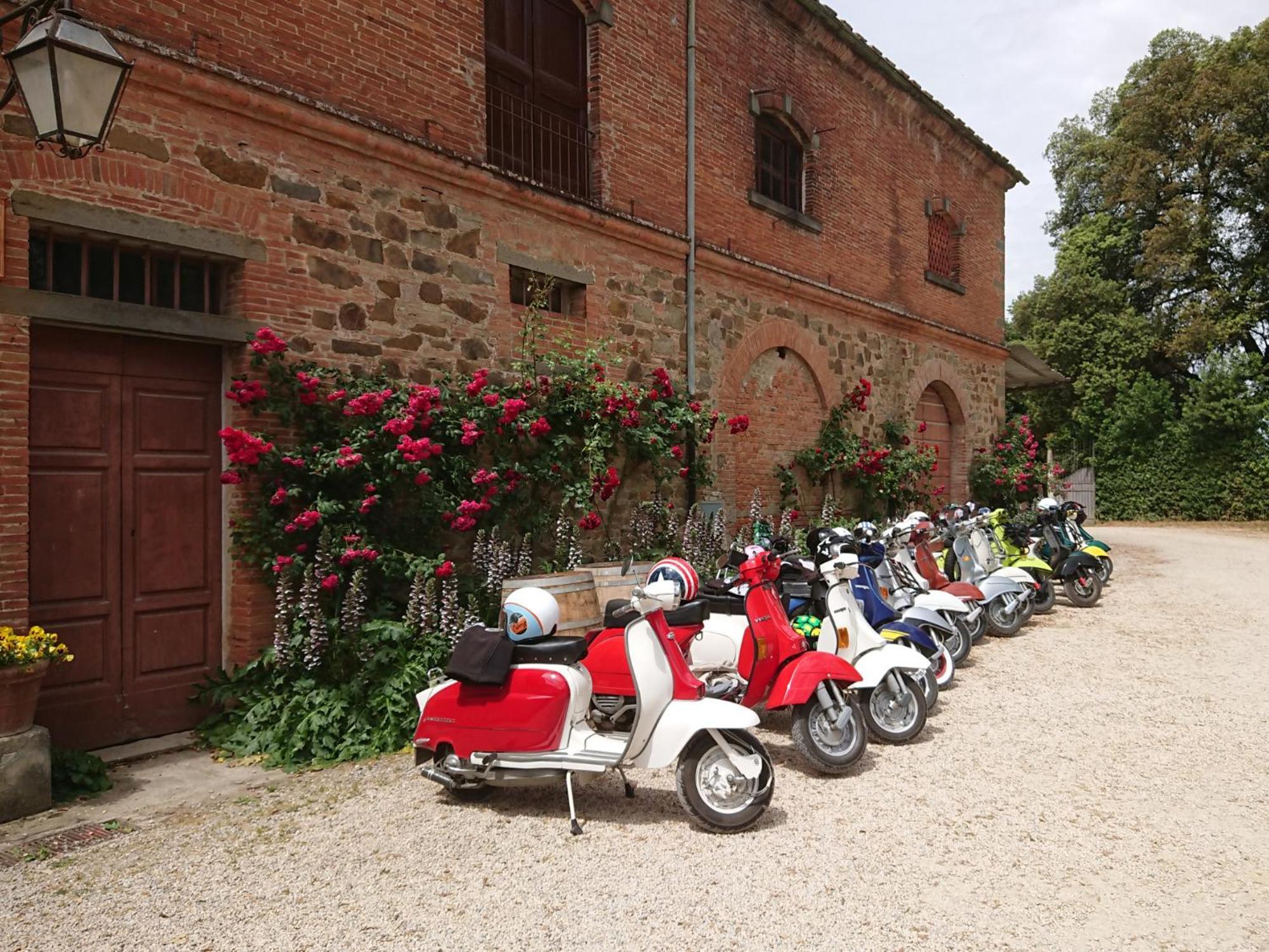 Agriturismo Fattoria Santa Vittoria Pozzo  ภายนอก รูปภาพ