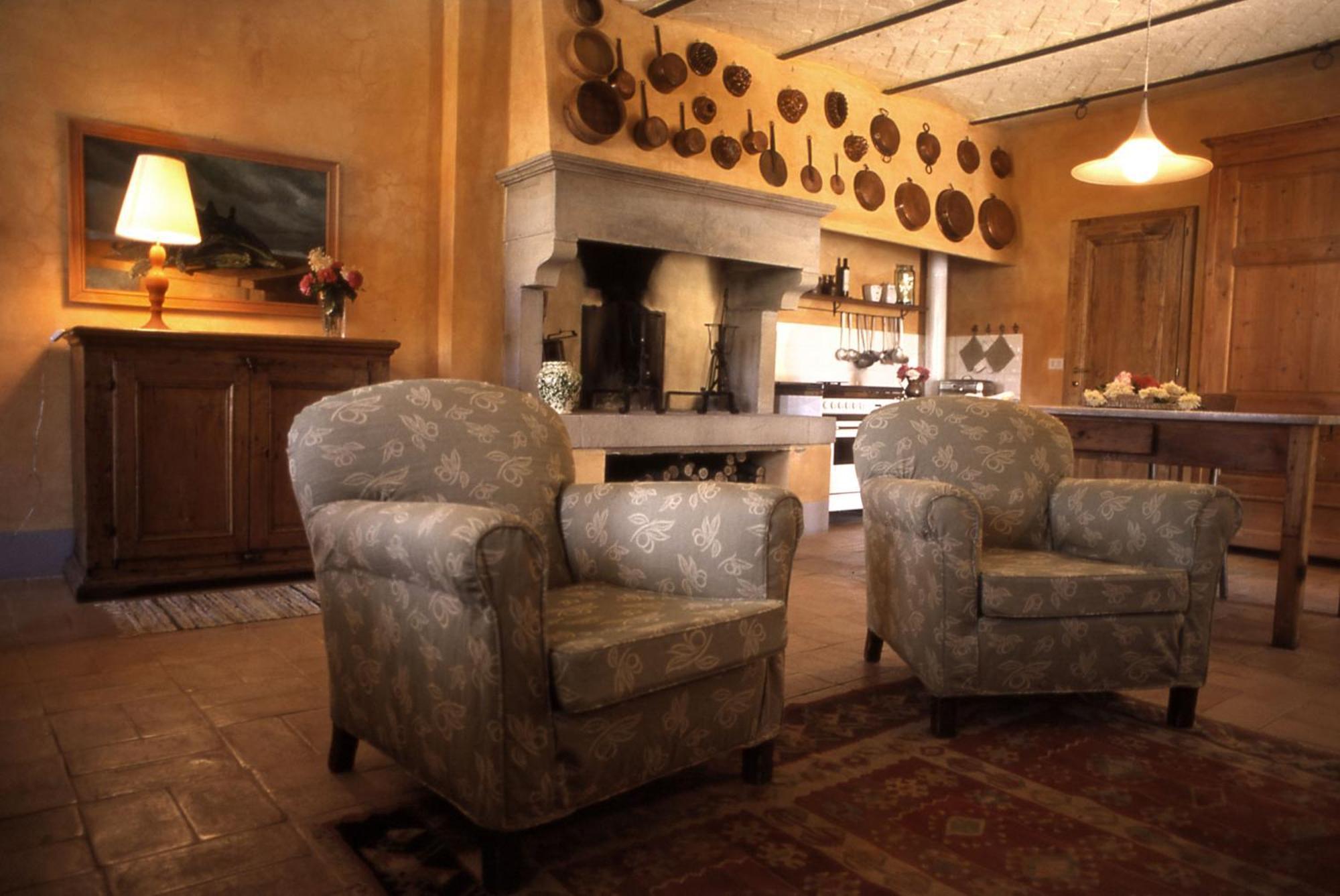 Agriturismo Fattoria Santa Vittoria Pozzo  ภายนอก รูปภาพ